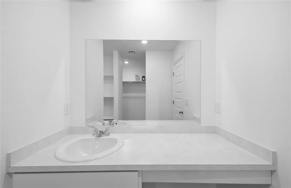 Photo 19 — 10309 Big Blue Drive, Oklahoma City, OK 73131
