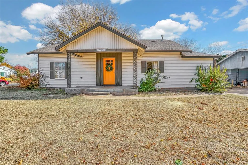 Photo 2 — 622 N Boone Avenue, Elk City, OK 73644