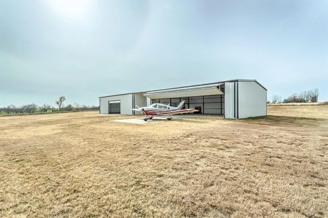 Photo 2 — 1057 County Street 2937, Tuttle, OK 73089