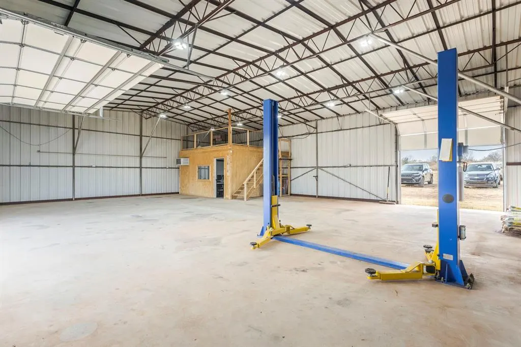 Photo 6 — 1057 County Street 2937, Tuttle, OK 73089