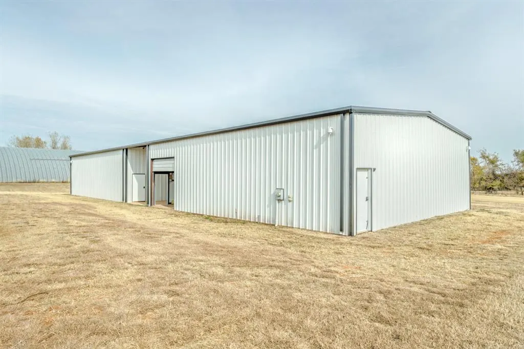 Photo 15 — 1057 County Street 2937, Tuttle, OK 73089