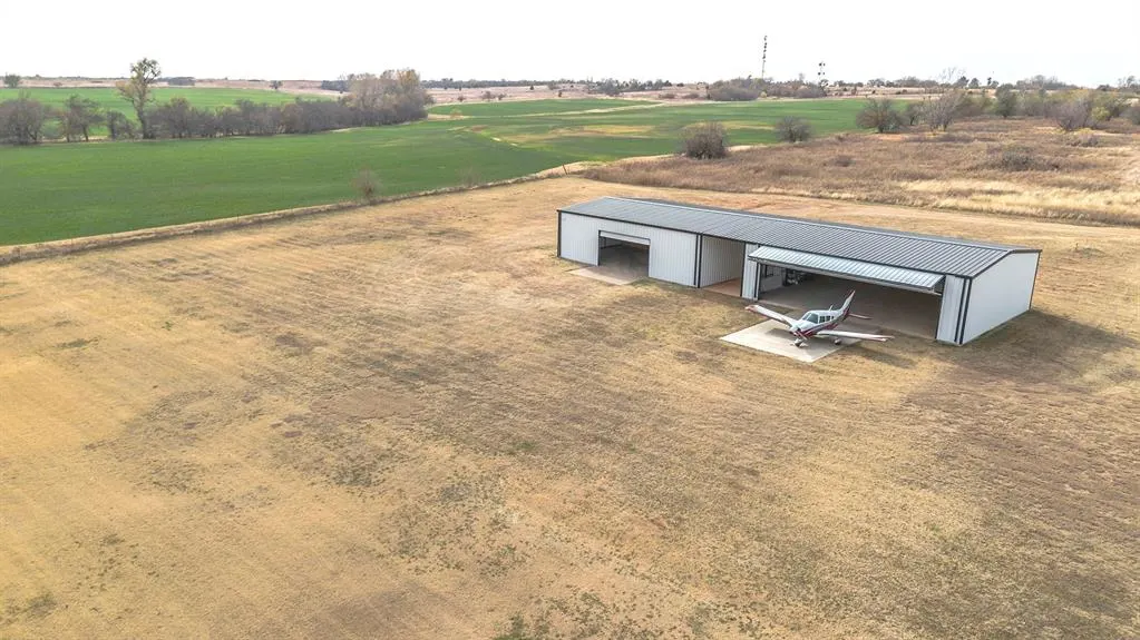 Photo 23 — 1057 County Street 2937, Tuttle, OK 73089