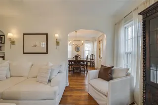 Sold home at 1125 Woodlawn Place