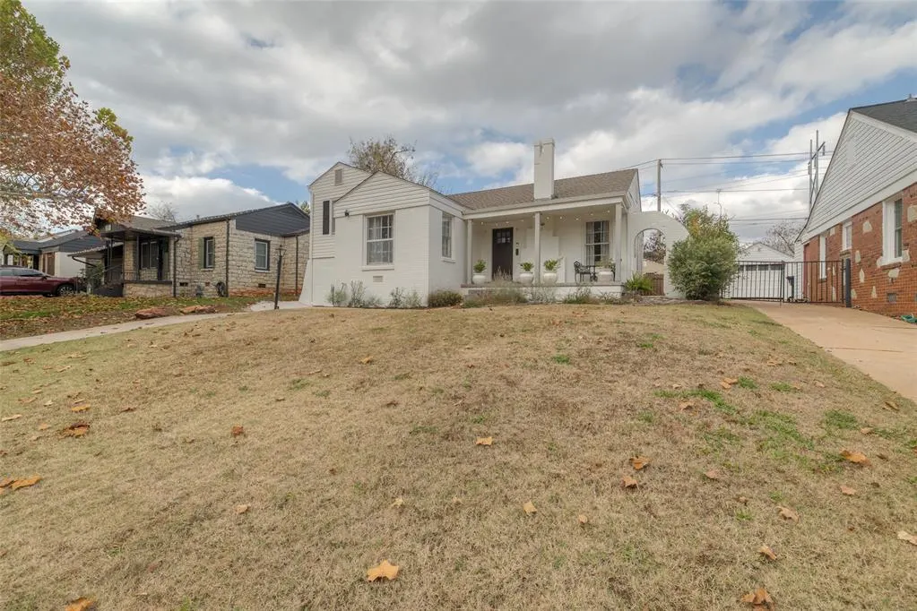 Photo 4 — 1125 Woodlawn Place, Oklahoma City, OK 73118