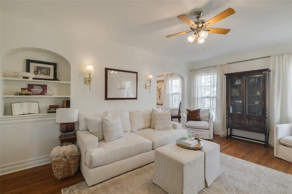 Photo 9 — 1125 Woodlawn Place, Oklahoma City, OK 73118
