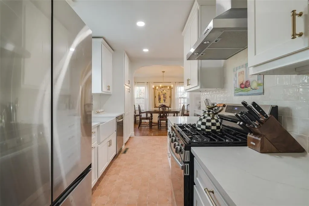 Photo 15 — 1125 Woodlawn Place, Oklahoma City, OK 73118