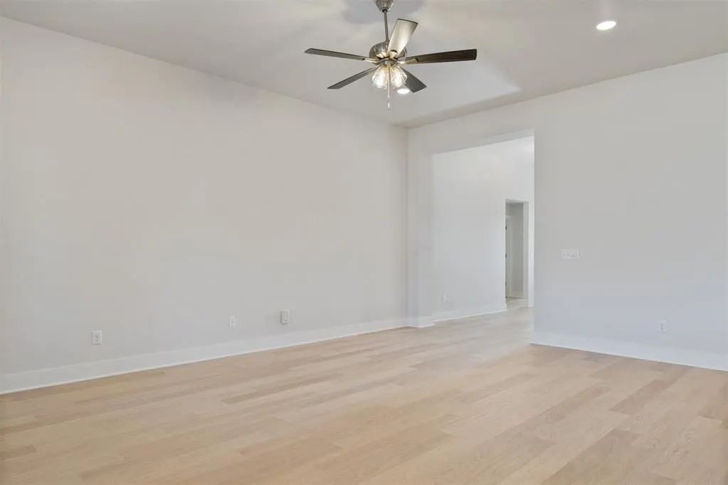 Photo 11 — 280 Woodrock Street, Harrah, OK 73045