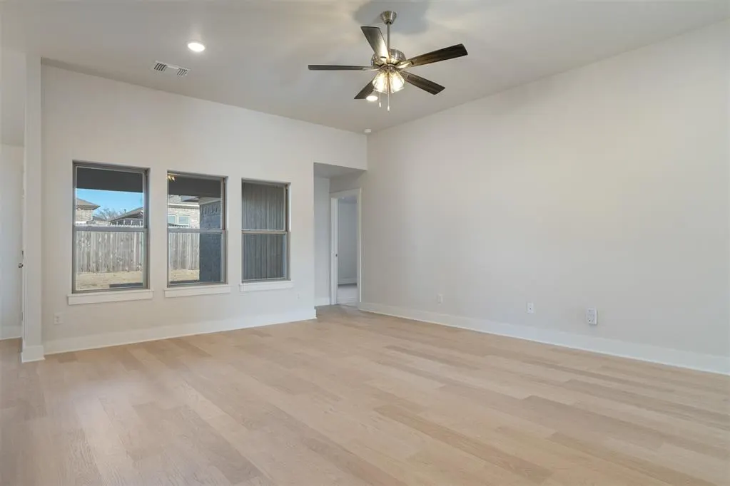 Photo 12 — 280 Woodrock Street, Harrah, OK 73045