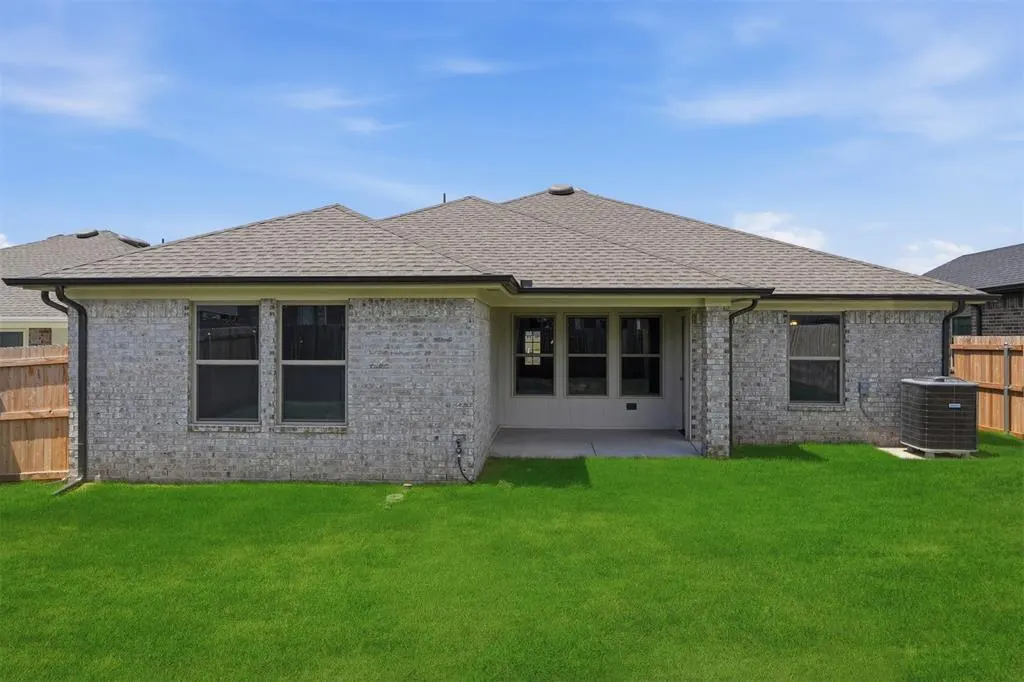 Photo 40 — 280 Woodrock Street, Harrah, OK 73045