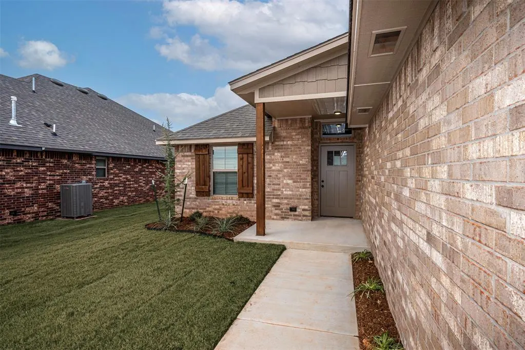 Photo 4 — 1183 Walnut Brook Road, Piedmont, OK 73078
