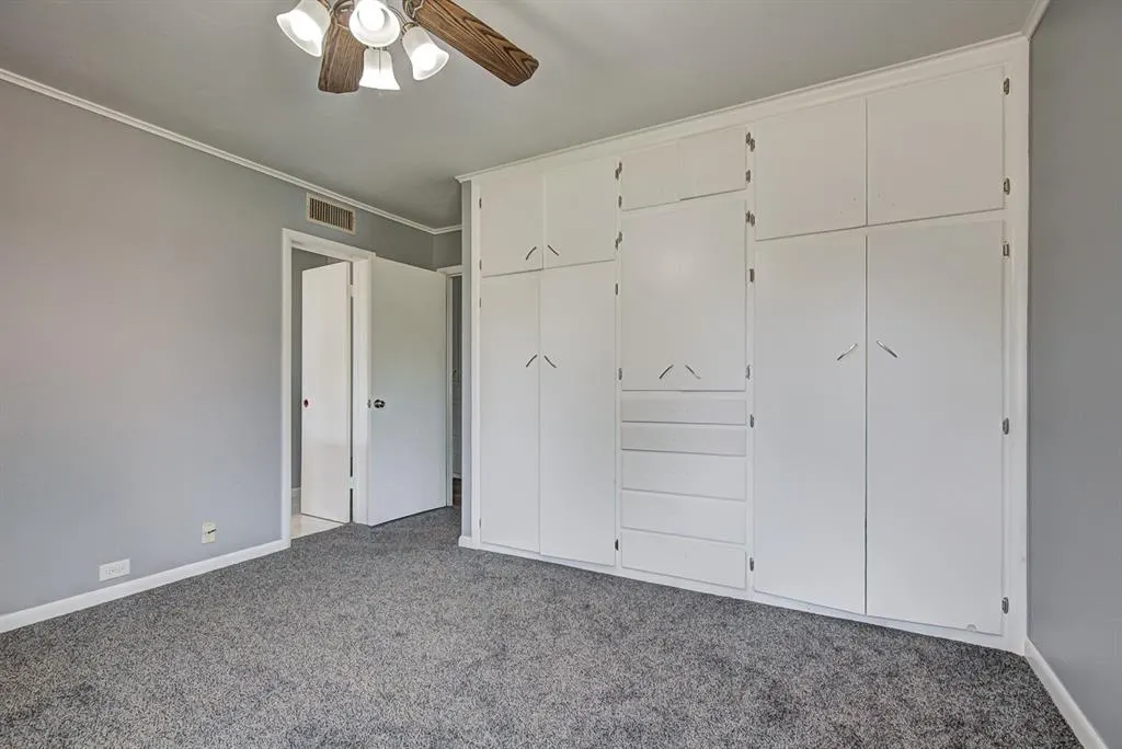 Photo 14 — 2906 W Broadway Avenue, Enid, OK 73703