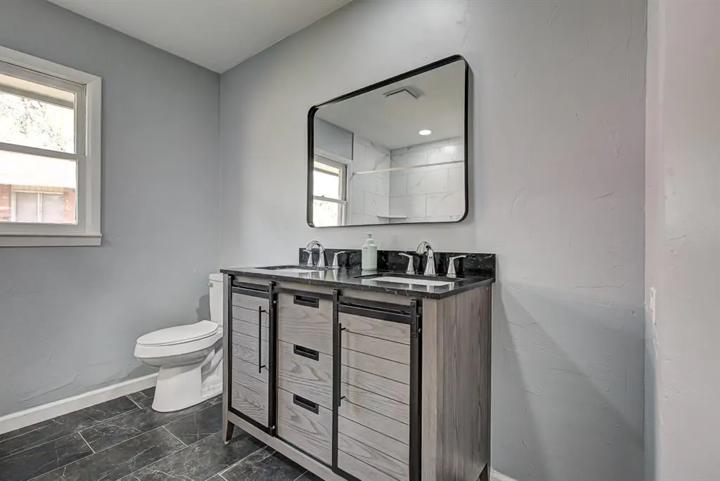 Photo 20 — 2906 W Broadway Avenue, Enid, OK 73703