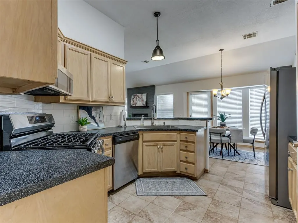 Photo 13 — 8513 Jenny Lane, Oklahoma City, OK 73135