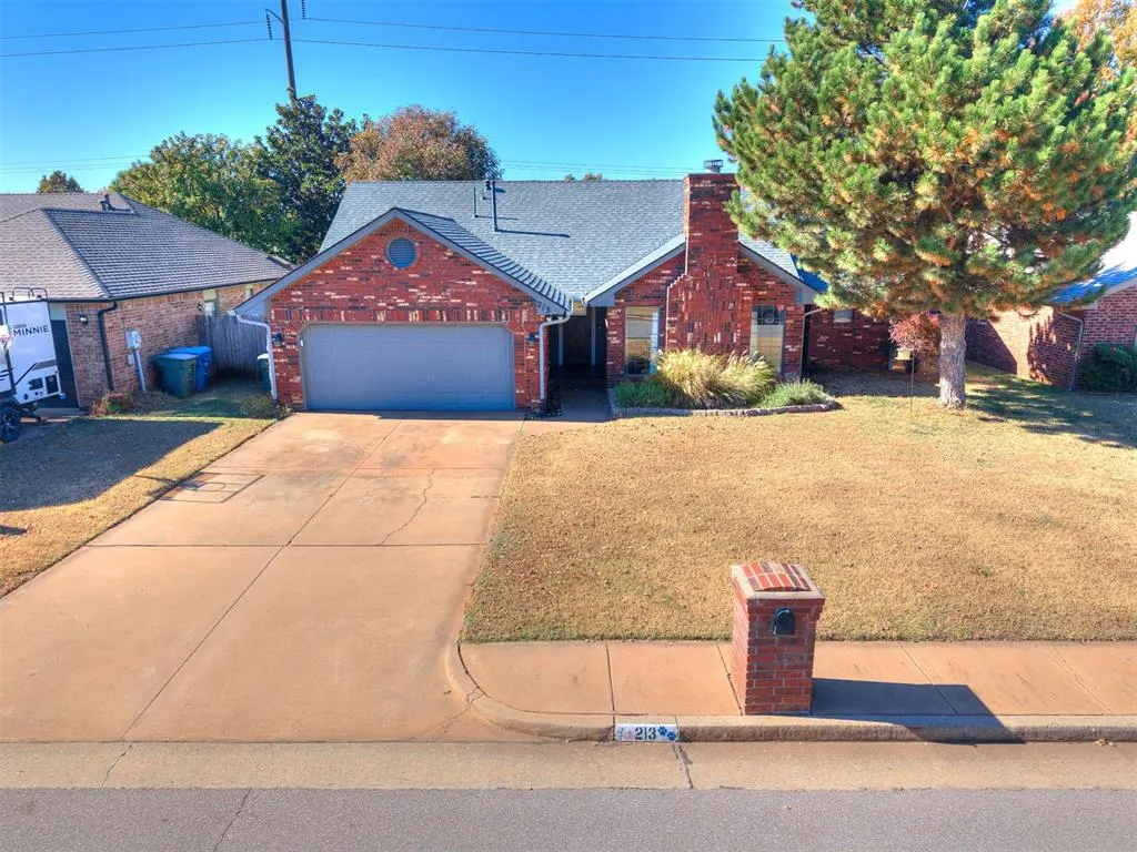 Photo 6 — 213 N Rockypoint Drive, Edmond, OK 73003