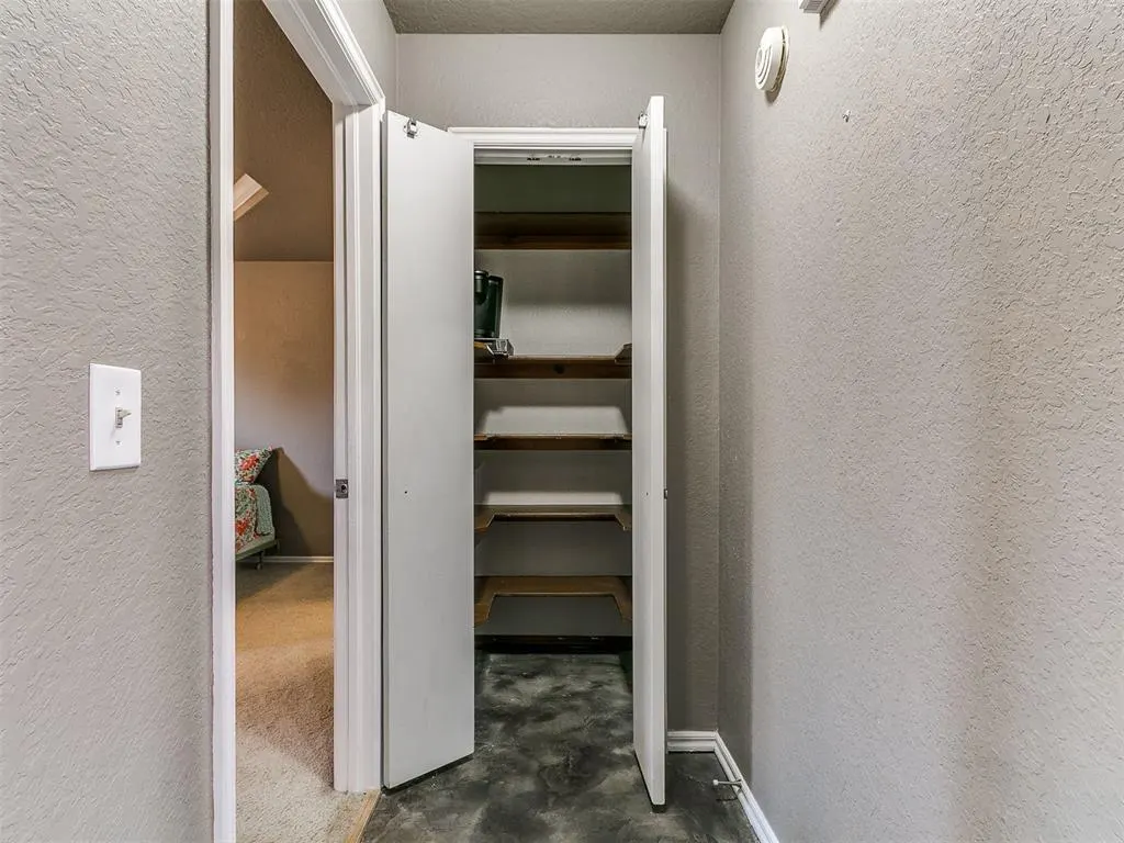 Photo 19 — 213 N Rockypoint Drive, Edmond, OK 73003