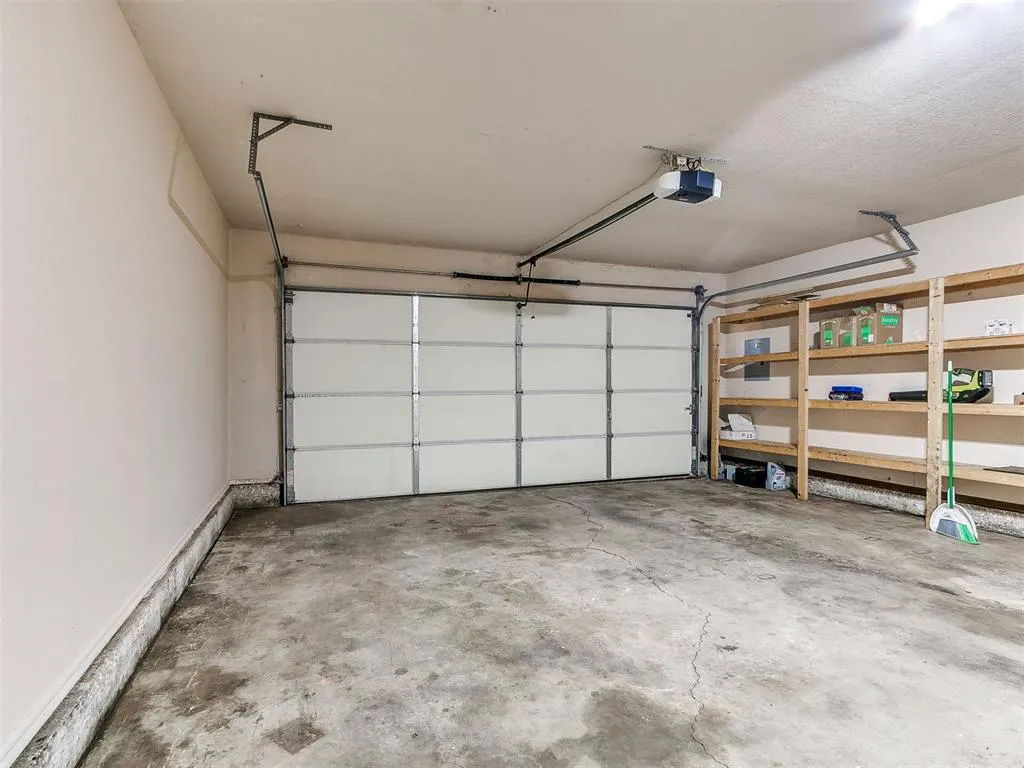 Photo 33 — 213 N Rockypoint Drive, Edmond, OK 73003