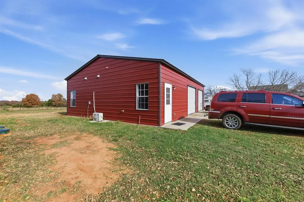 Photo 48 — 11181 N Dobbs Road, Luther, OK 73054