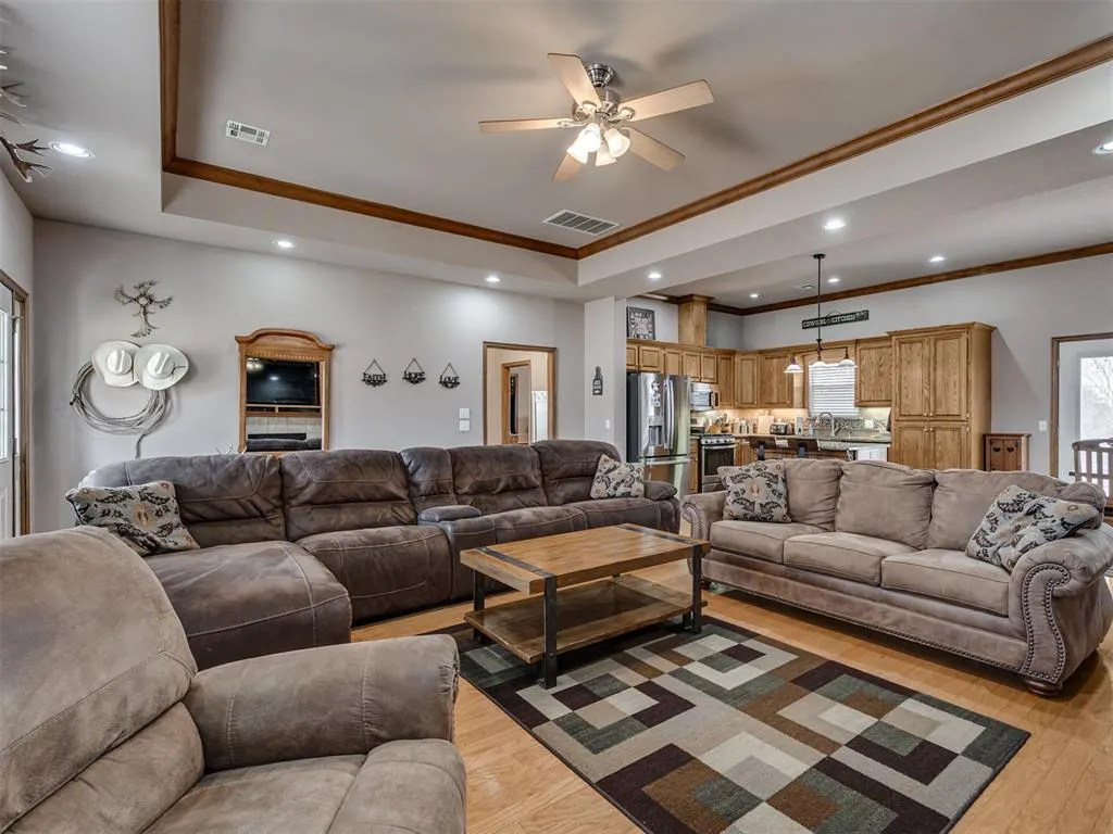 Photo 6 — 4400 NE 84th Avenue, Norman, OK 73026