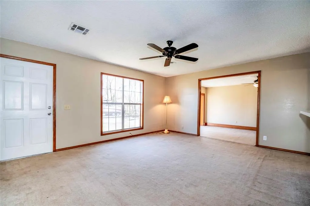 Photo 4 — 410 N Flanagan Avenue, Stroud, OK 74079