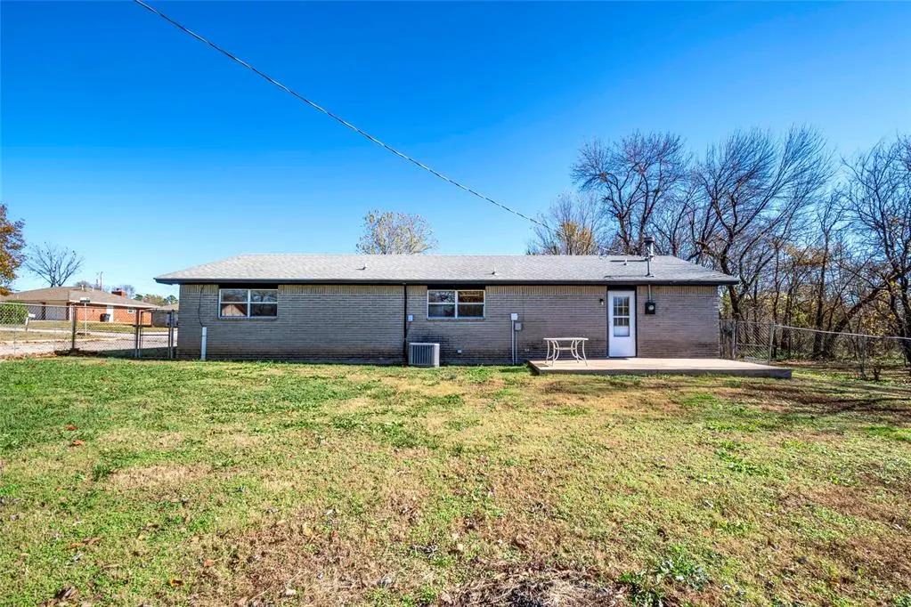 Photo 21 — 410 N Flanagan Avenue, Stroud, OK 74079