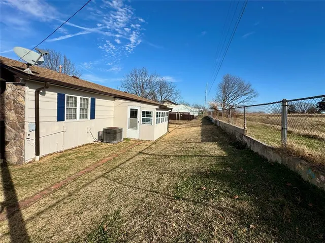 Photo 5 — 16147 County Road 1562, Ada, OK 74820