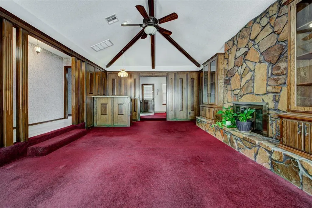 Photo 12 — 1301 NW 9th Street, Moore, OK 73170