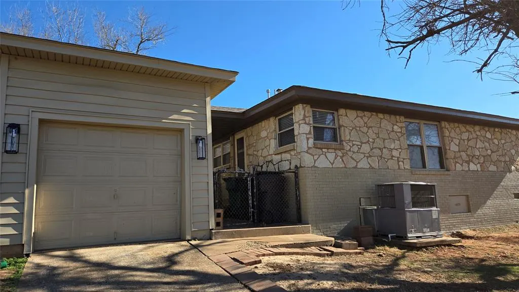 Photo 19 — 1901 NE 28th Street, Oklahoma City, OK 73111