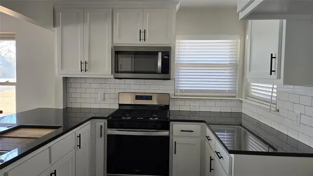 Photo 3 — 1901 NE 28th Street, Oklahoma City, OK 73111