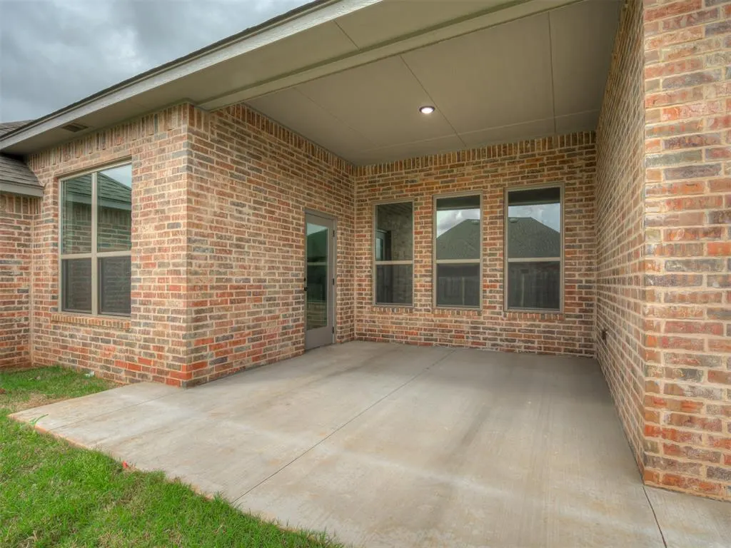 Photo 42 — 4516 Hambletonian Lane, Mustang, OK 73064
