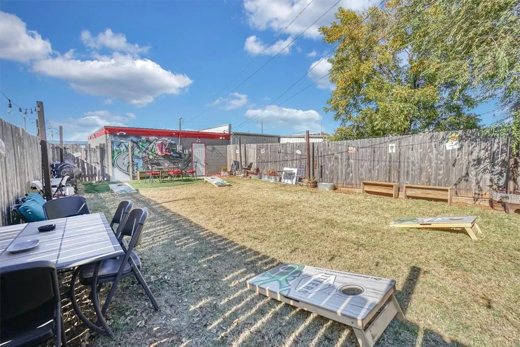 Photo 21 — 514 N Van Buren, Elk City, OK 73644