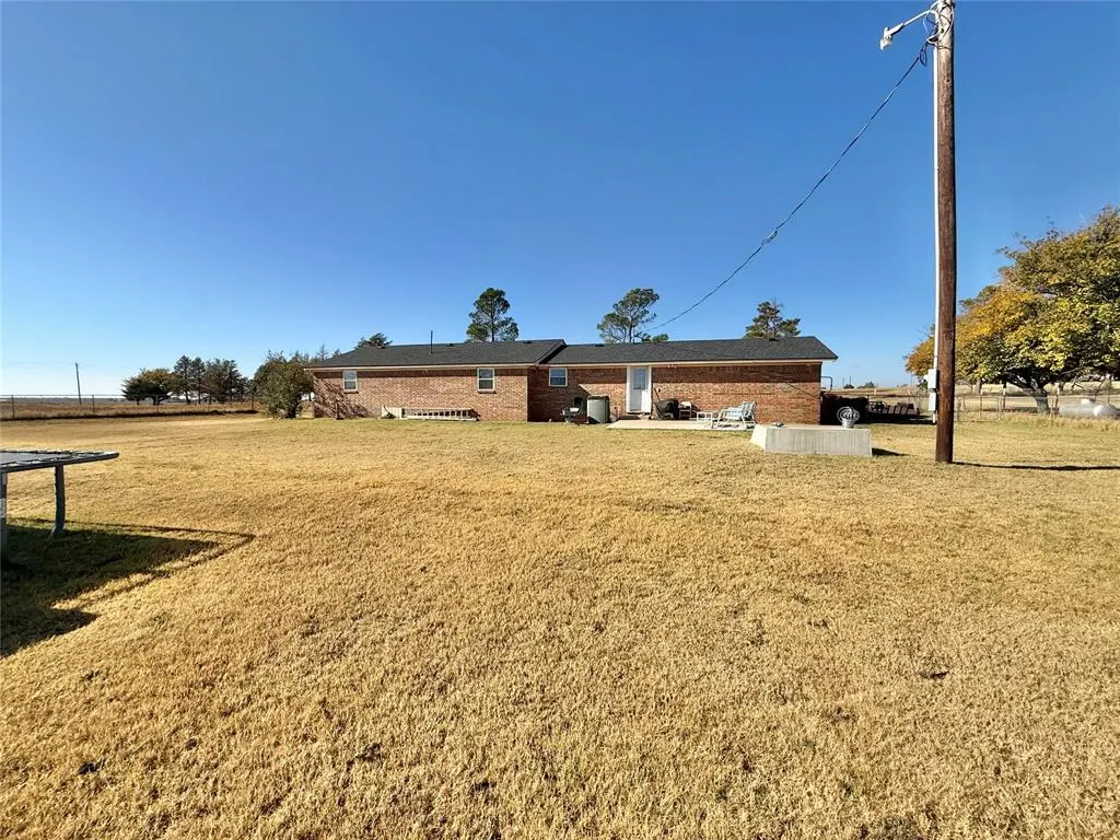 Photo 27 — 15890 S 2056 Road, Altus, OK 73521