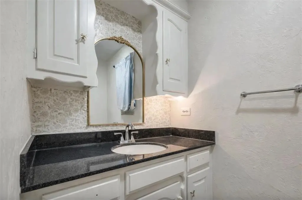 Photo 24 — 818 Mockingbird Lane, Norman, OK 73071