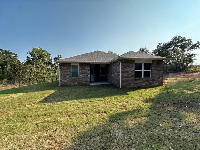 Photo 2 — 17940 Lantana Loop, Newalla, OK 74857