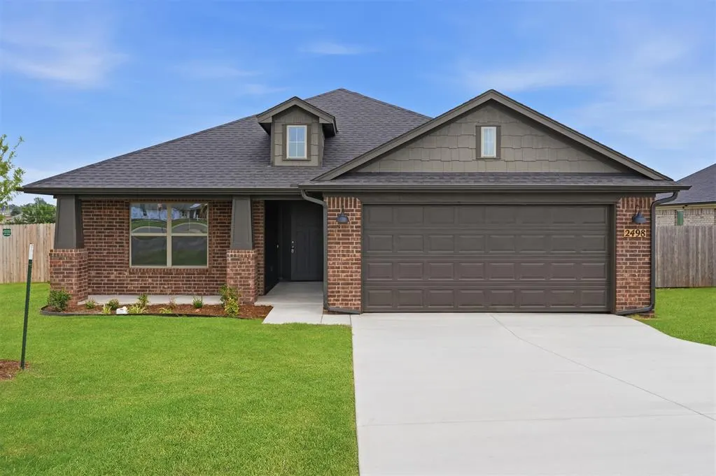 Front exterior — 2498 Heather Road, Blanchard, OK 73010
