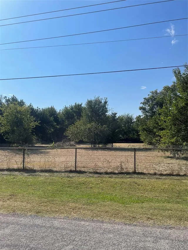 Photo 3 — NE 122nd Street, Oklahoma City, OK 73131