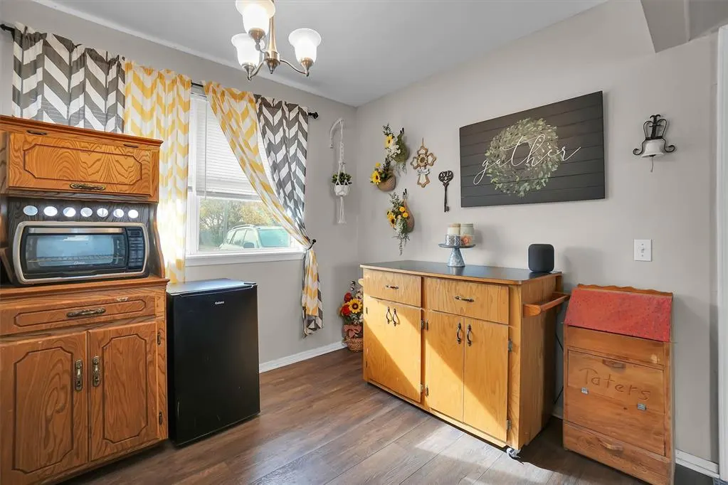 Photo 10 — 105 W 12th Street, Snyder, OK 73566