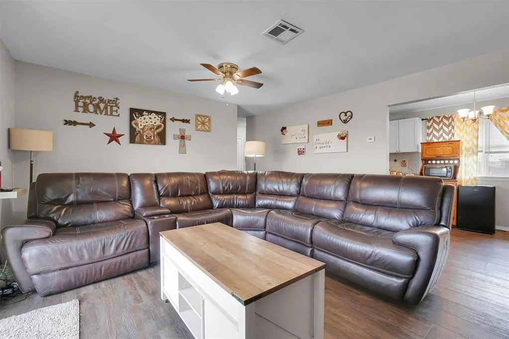 Photo 14 — 105 W 12th Street, Snyder, OK 73566