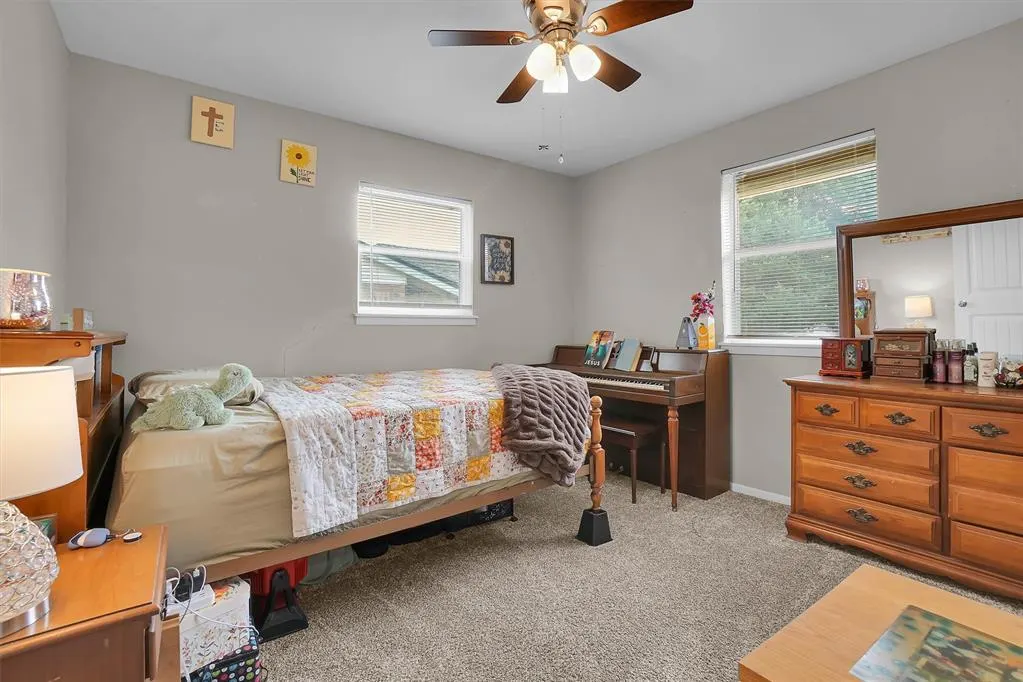 Photo 18 — 105 W 12th Street, Snyder, OK 73566