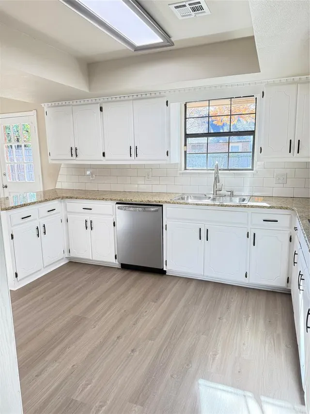 Photo 8 — 1704 Shadow Court, Edmond, OK 73013