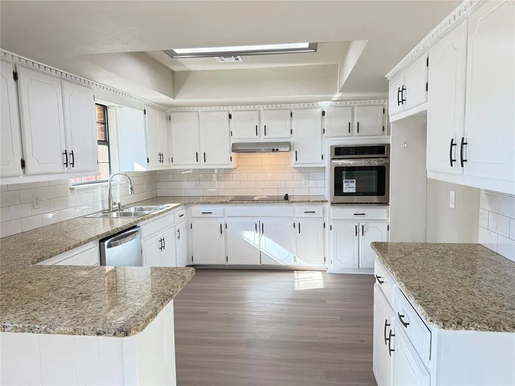 Photo 9 — 1704 Shadow Court, Edmond, OK 73013