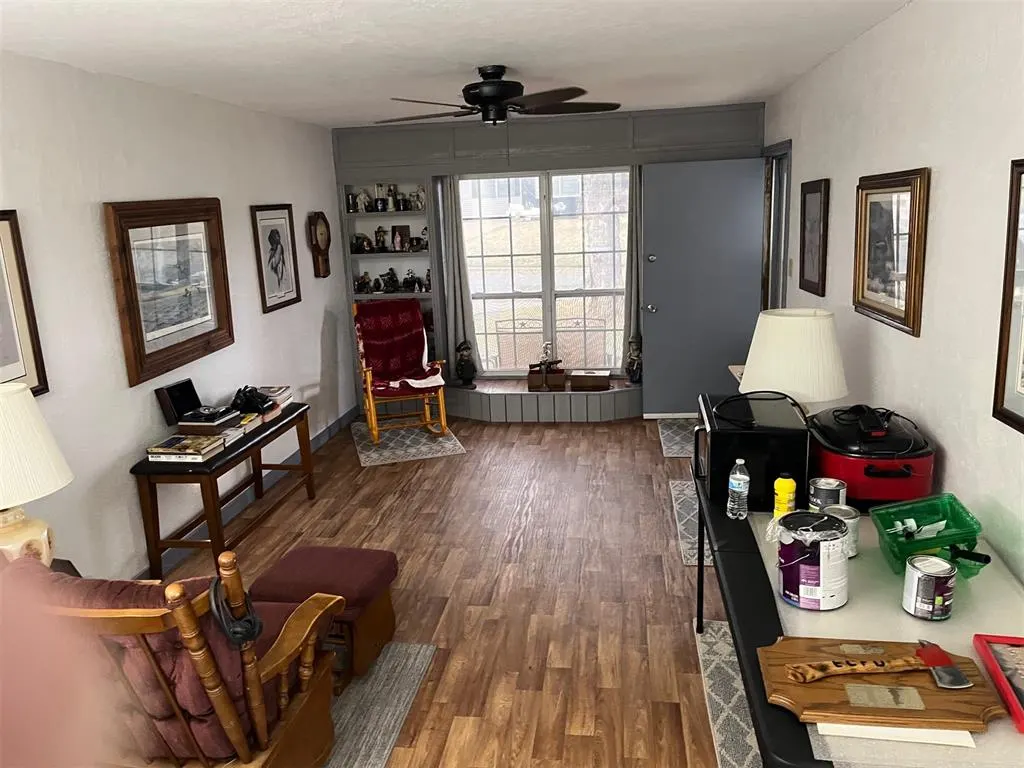 Photo 4 — 210 Hoover Circle, Elk City, OK 73644