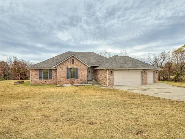 Front exterior — 9100 Conners Way, McLoud, OK 74851