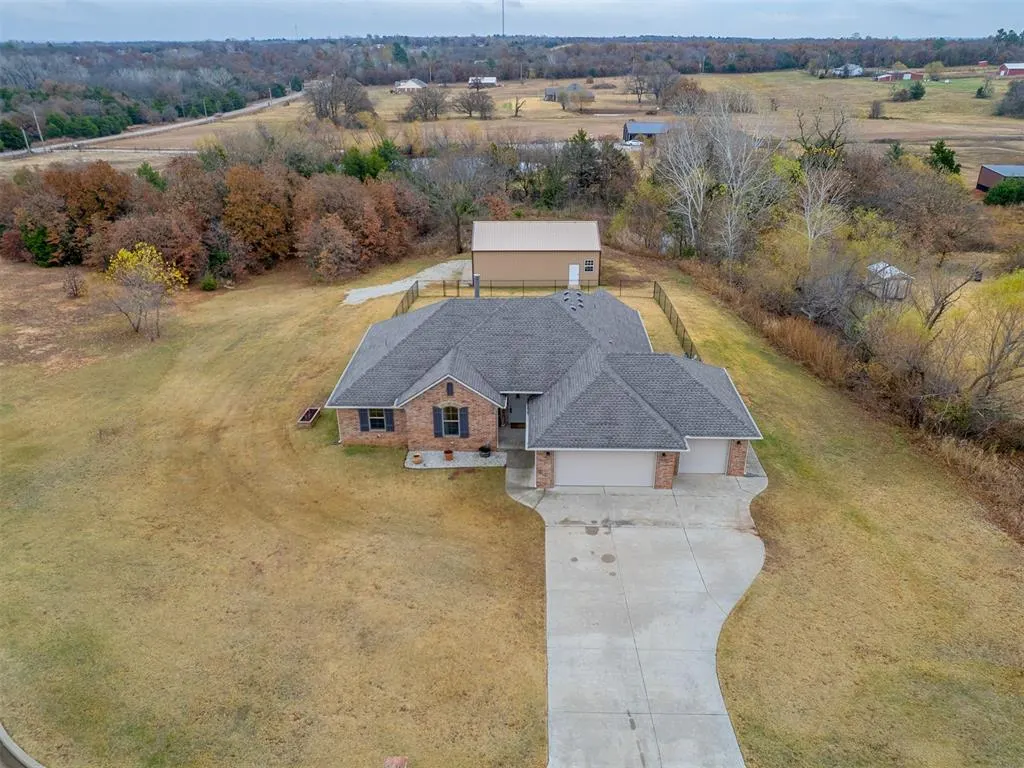 Photo 4 — 9100 Conners Way, McLoud, OK 74851