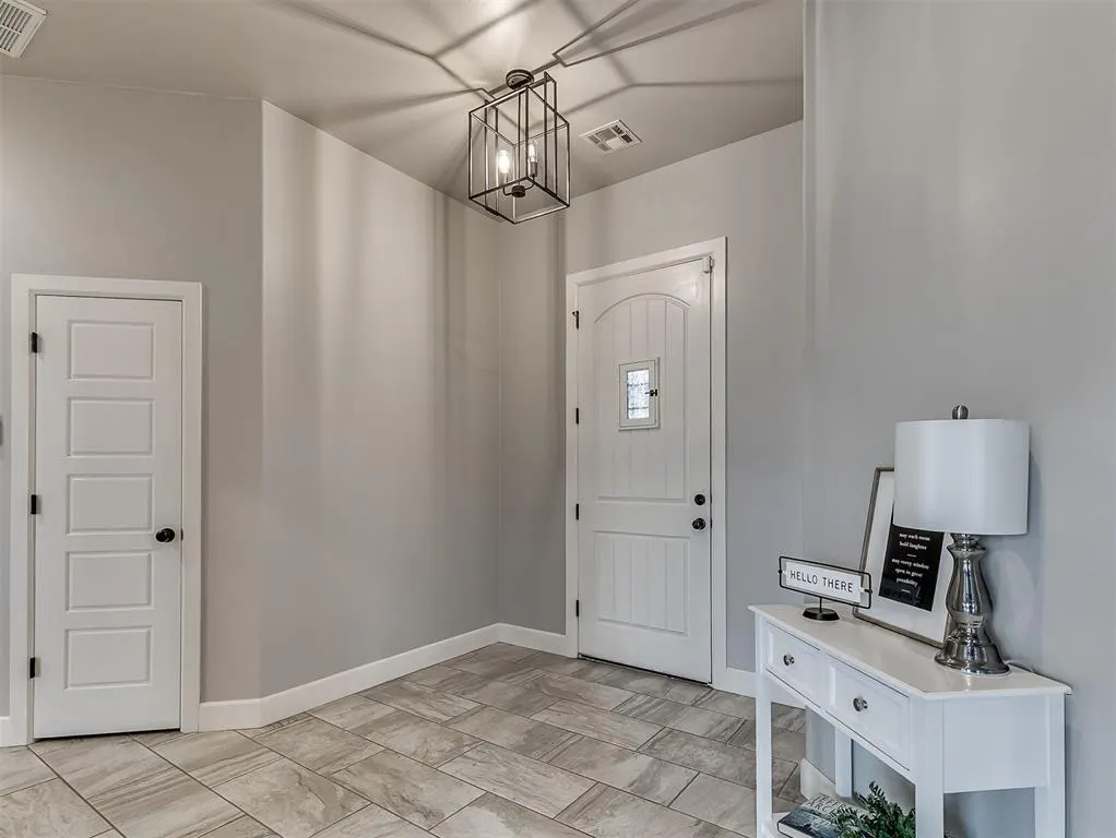 Photo 6 — 9100 Conners Way, McLoud, OK 74851