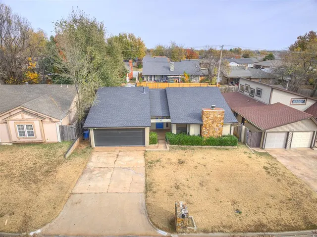 Photo 3 — 9908 Southridge Drive, Oklahoma City, OK 73159