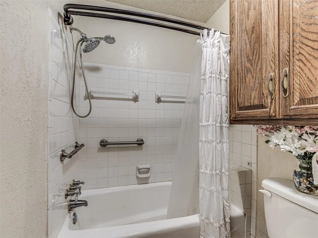 Photo 35 — 9908 Southridge Drive, Oklahoma City, OK 73159