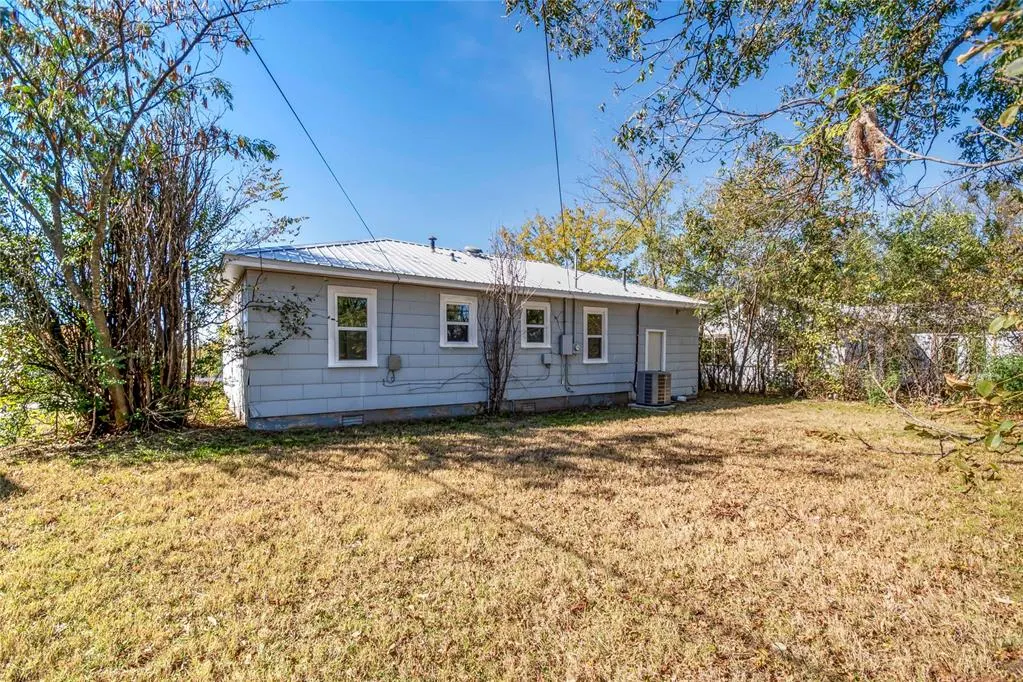 Photo 16 — 523 N Ford Avenue, Stroud, OK 74079
