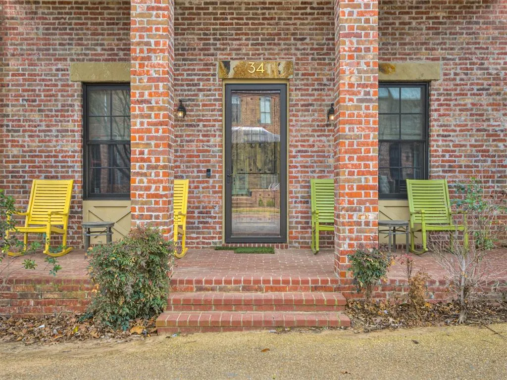 Photo 4 — 34 Park Street, Carlton Landing, OK 74432