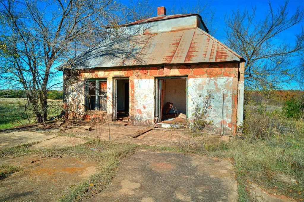 Photo 15 — 1 Triple XXX Rd & CR 75 (E 750 Rd), Coyle, OK 73027