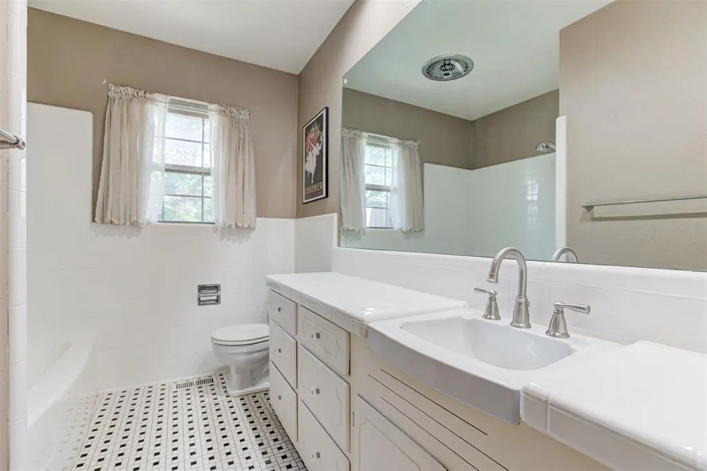 Photo 30 — 1219 Westchester Drive, Oklahoma City, OK 73114
